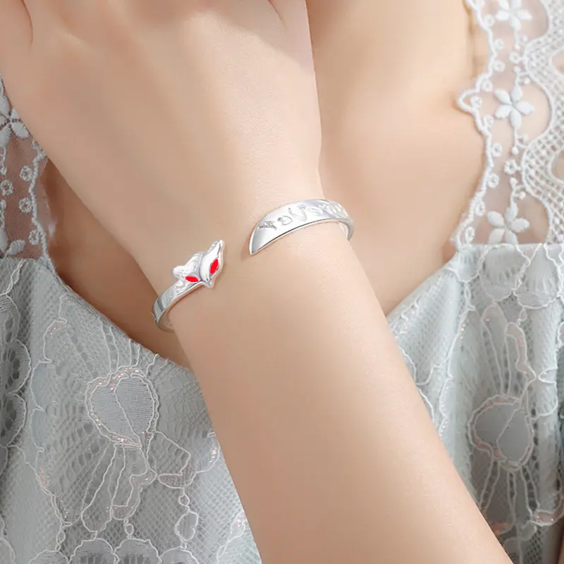 Sweet Red Eyed Fox Bracelet Korean Fashion Personality Retro Red Corundum Eyed Fox Red Eyed Bracelet Bracelet Wholesale