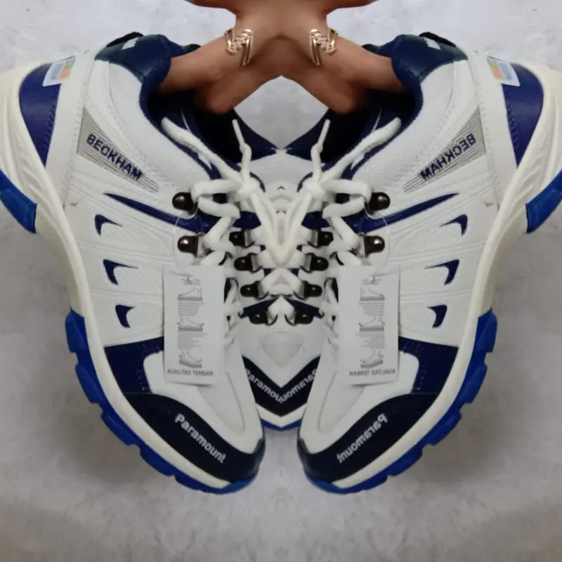 SEPATU HIKING / SEPATU GUNUNG PARAMOUNT BECKHAM PENDEK PUTIH BIRU / SEPATU TRACKING / SEPATU MENDAKI ZELDASTORE67 1