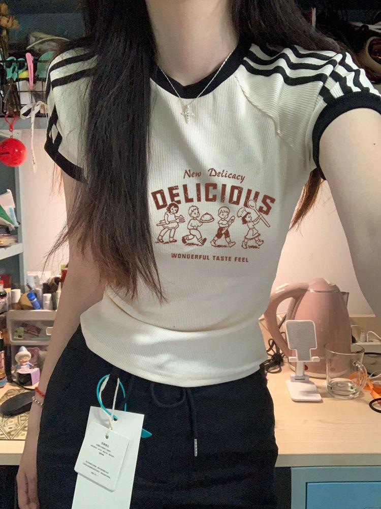 Product Introduction of Summer American Style Short Sleeve T-Shirt for Women, Pure Desire Retro Student Ins Style Three-Stripe Striped Regular Shoulder Short Top 5
