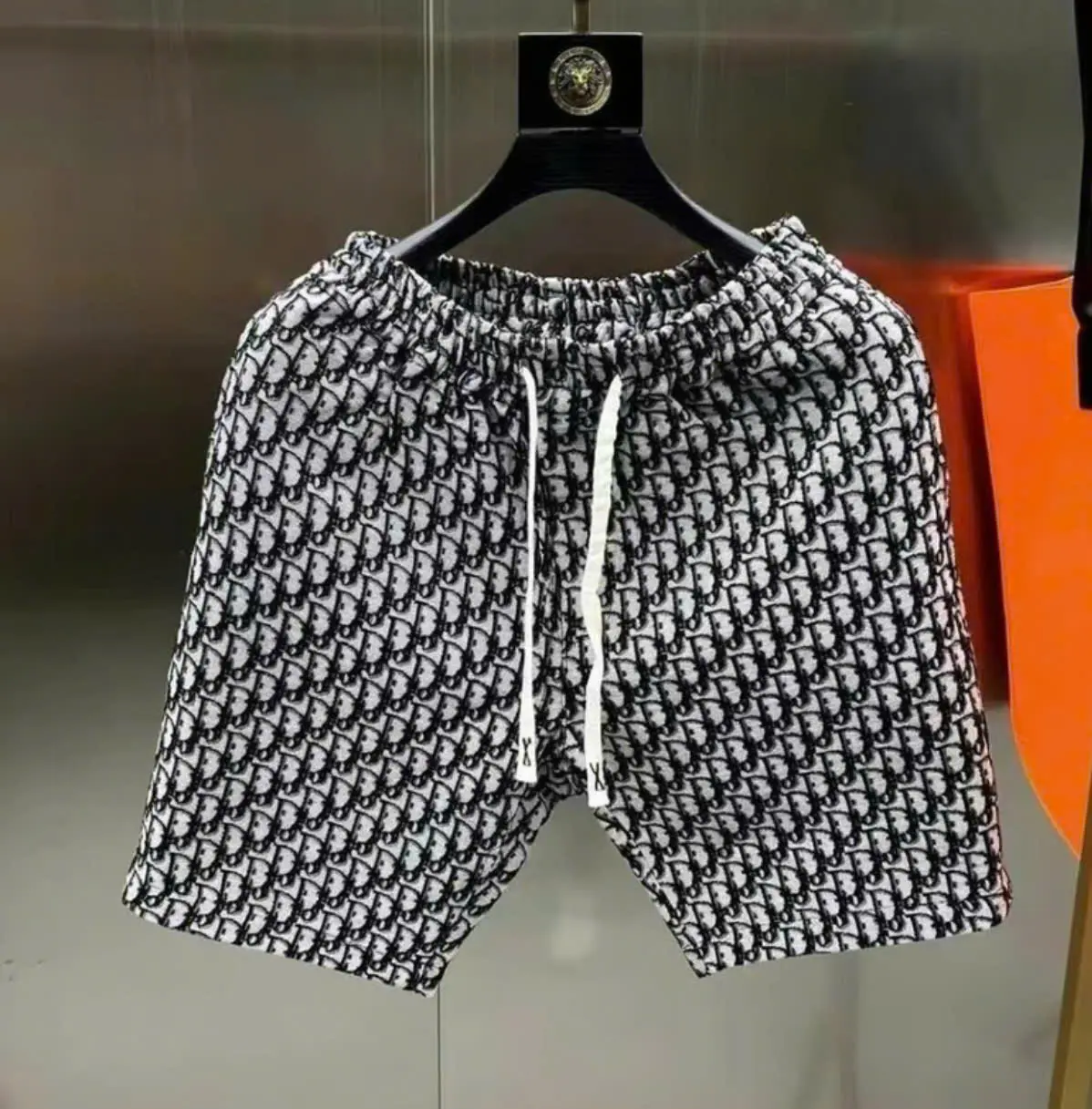 Quần Short Nam hoạ tiết D O, chất liệu thoáng mát, đa dạng size, phong cách trẻ trung năng động