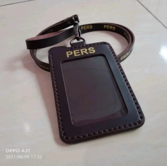 holder tempat id card kulit Pers coklat