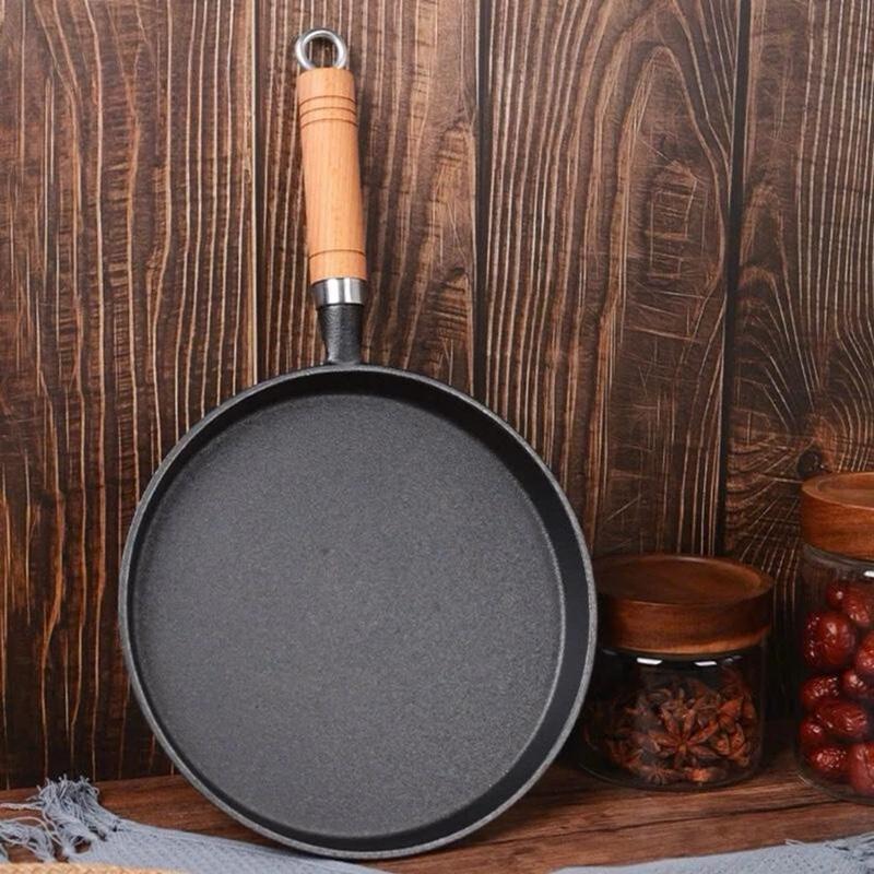  Chảo gang đúc nguyên khối 20cm chống dính dùng được cho các loại bếp chảo đổ bánh xèo chiên rán 