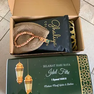 HAMPERS SARUNG LEBARAN box soft cover