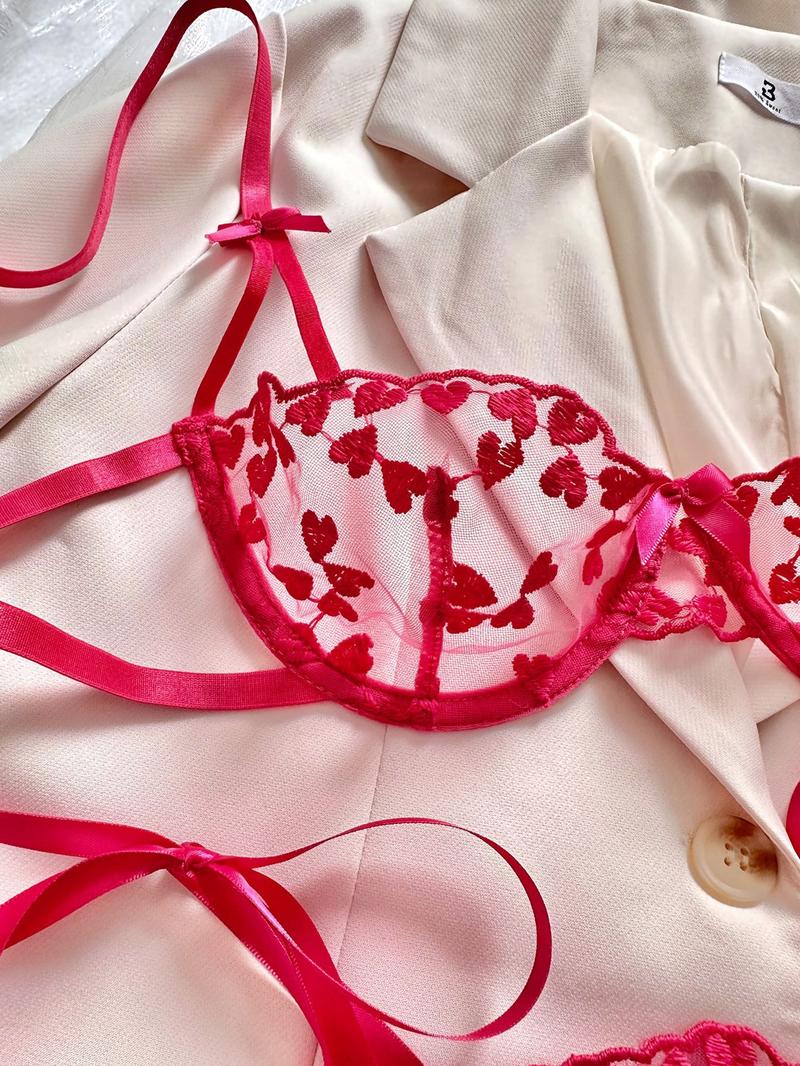 Product Introduction of Wind romantic love embroidery sexy perspective mesh with steel ring underwear for women 19