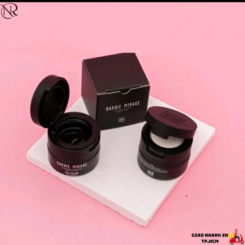 Gel vẽ nổi trắng đen của barbie mirage( gel úp ngược) e về hàng nha.  ️️️Chất đặc, dễ dàng vẽ các nét nổi, ko bị tràn như dòng gek khác, Hãng này thì cacs bác khỏi lo về chất ạ 3
