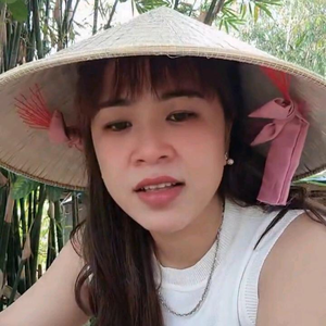 Ngọc Thùy 7979