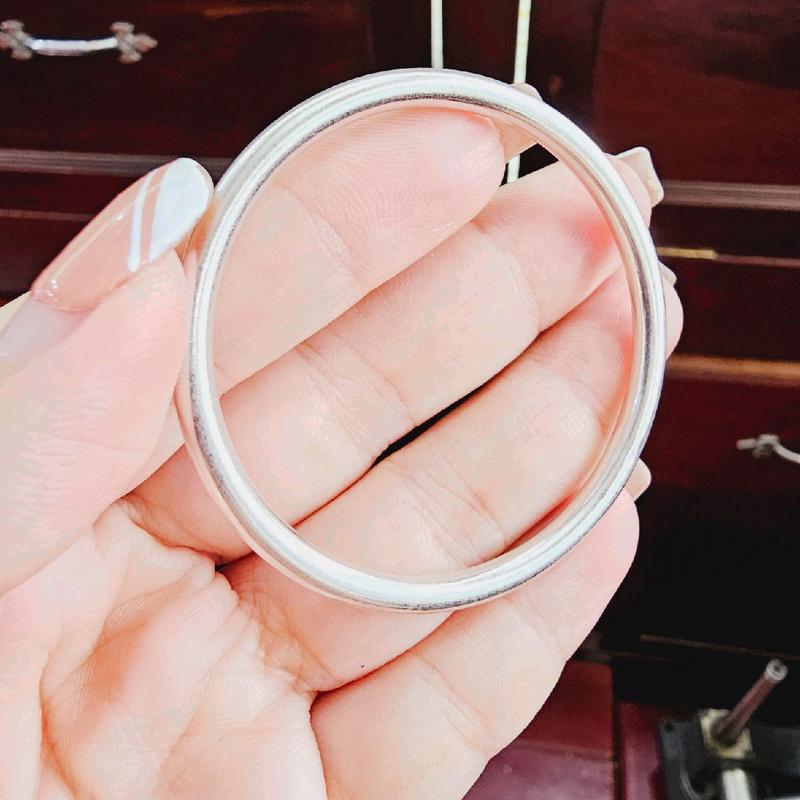 Vòng trơn BẠC TA không khóa, bên trong CHÁY LÒNG liền lạc- Gấu bạc 4