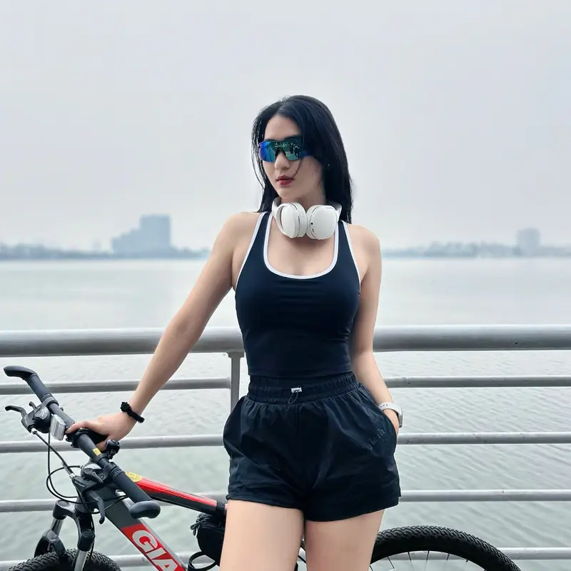 Áo croptop bodyfit July, Áo croptop cao cấp thời trang, Chuyên dụng chyạ bộ, đạp xe, tập gym,...| TRANGMIU Sportwear 3
