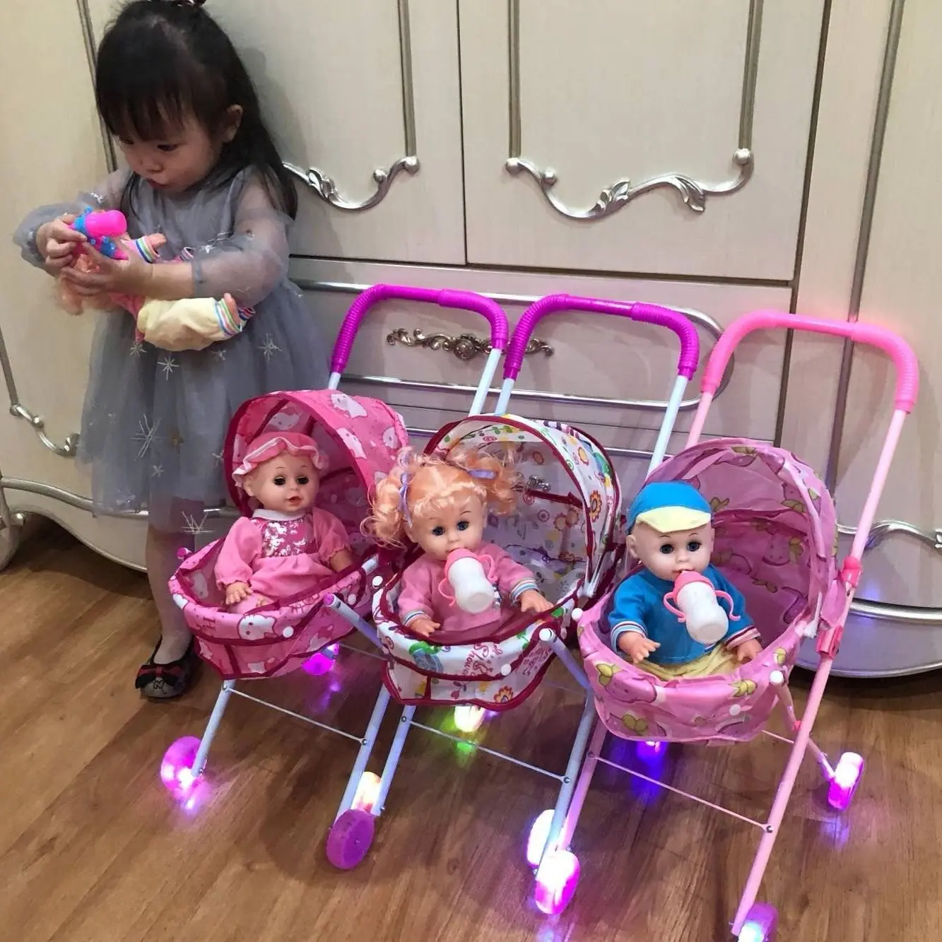 [1600 + People in a Week] Children's Cart Toy Girls with Doll Luminous Sound Girls Playing House Toy Trolley Baby Birthday Present