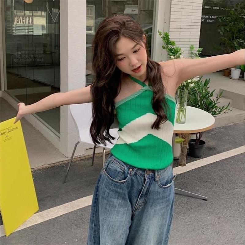 Product Introduction of Fashion New Color Blocked Off Shoulder Design with Neck Strap Vest AA10229 0