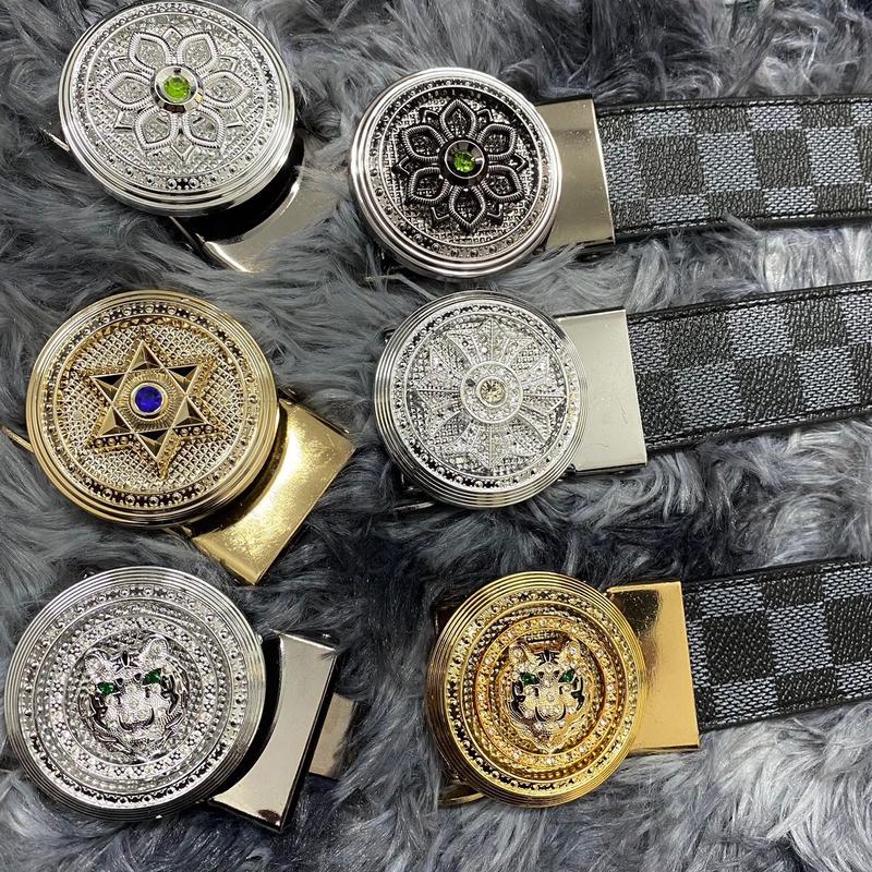 Thắt lưng nam mặt xoay khóa tự động kẻ ô đen