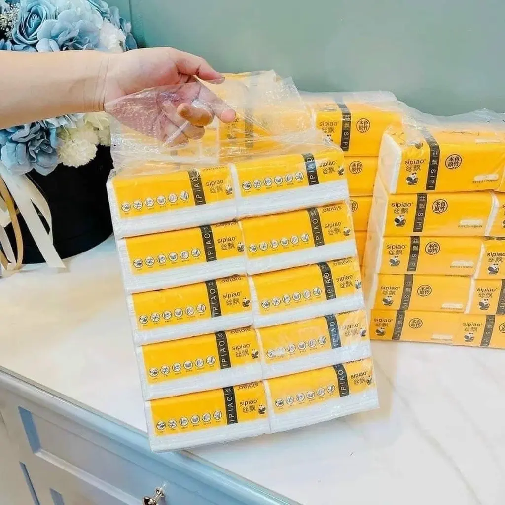 ComBo 3 Bịch Mỗi Bịch 10 Gói Giấy Ăn Gấu Trúc Trắng Một Gói 300 Tờ 3 Lớp