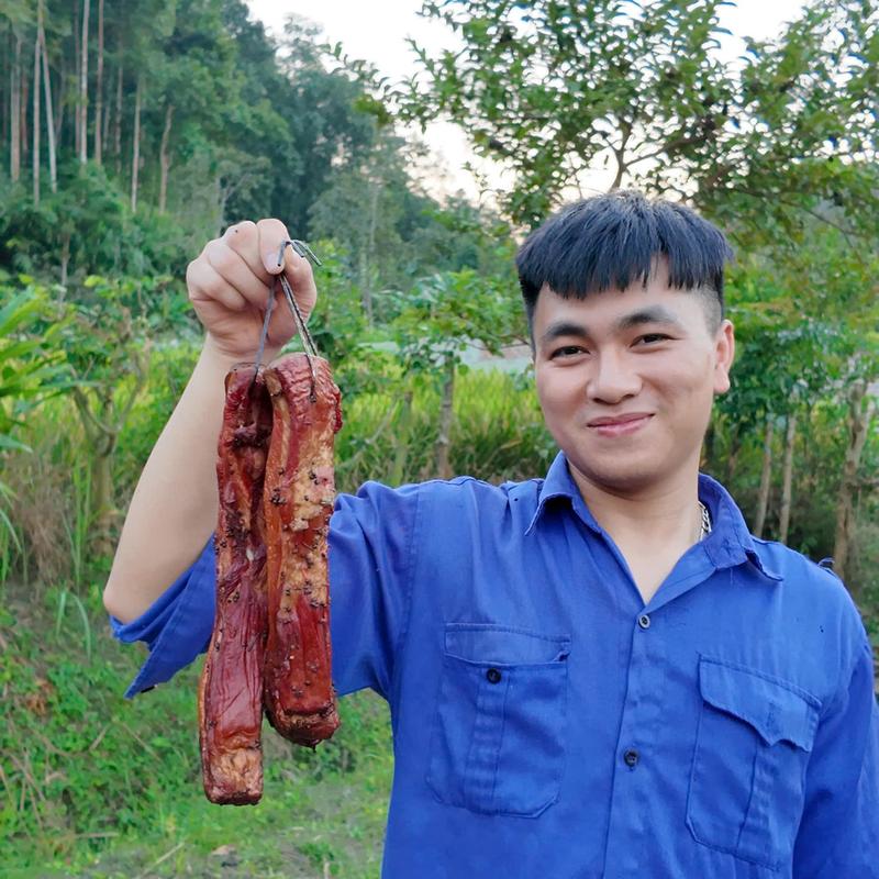 1kg thịt ba chỉ lợn hun khói Bắc Kạn thơm ngon