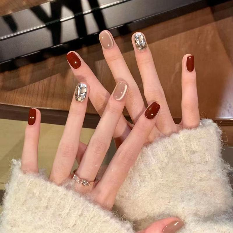 M011 Nail box Mắt Mèo Đính Đá Hin Nail