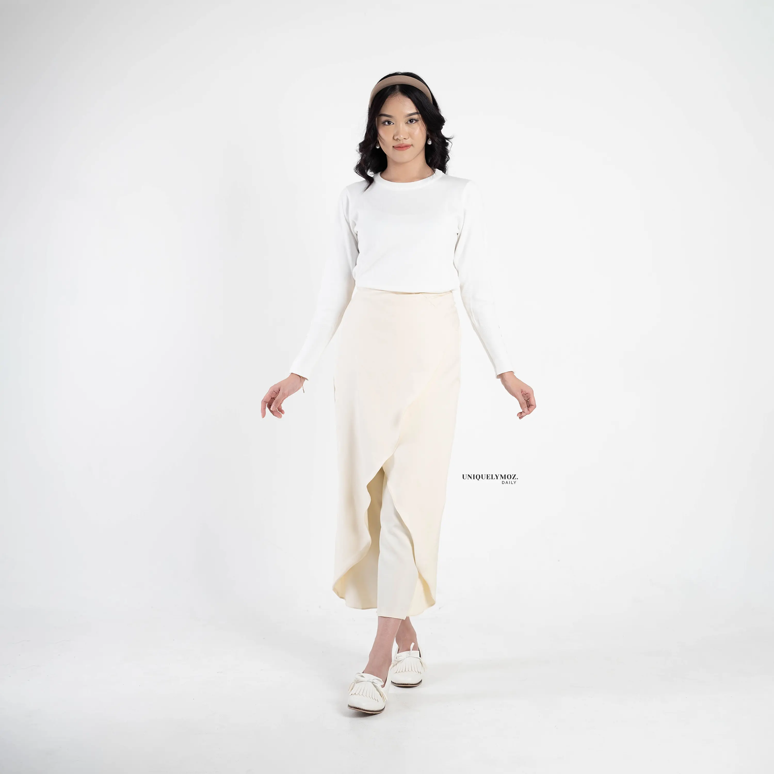 Eleganza Pants - By. Uniquelymoz
