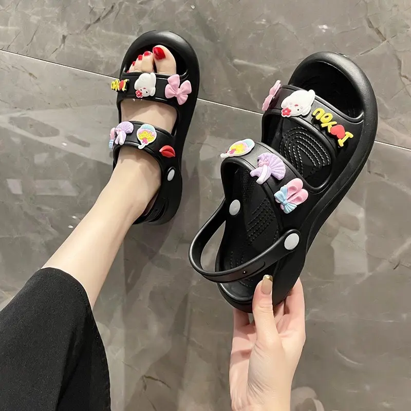 Dép bánh mỳ nữ, sandal 2 quai ngang gắn sticker siêu hot 4