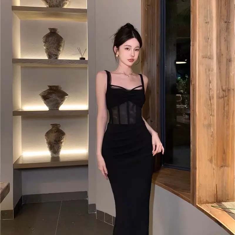 Váy dây đen đi tiệc Nữ Khuy Nữ Khuy 2