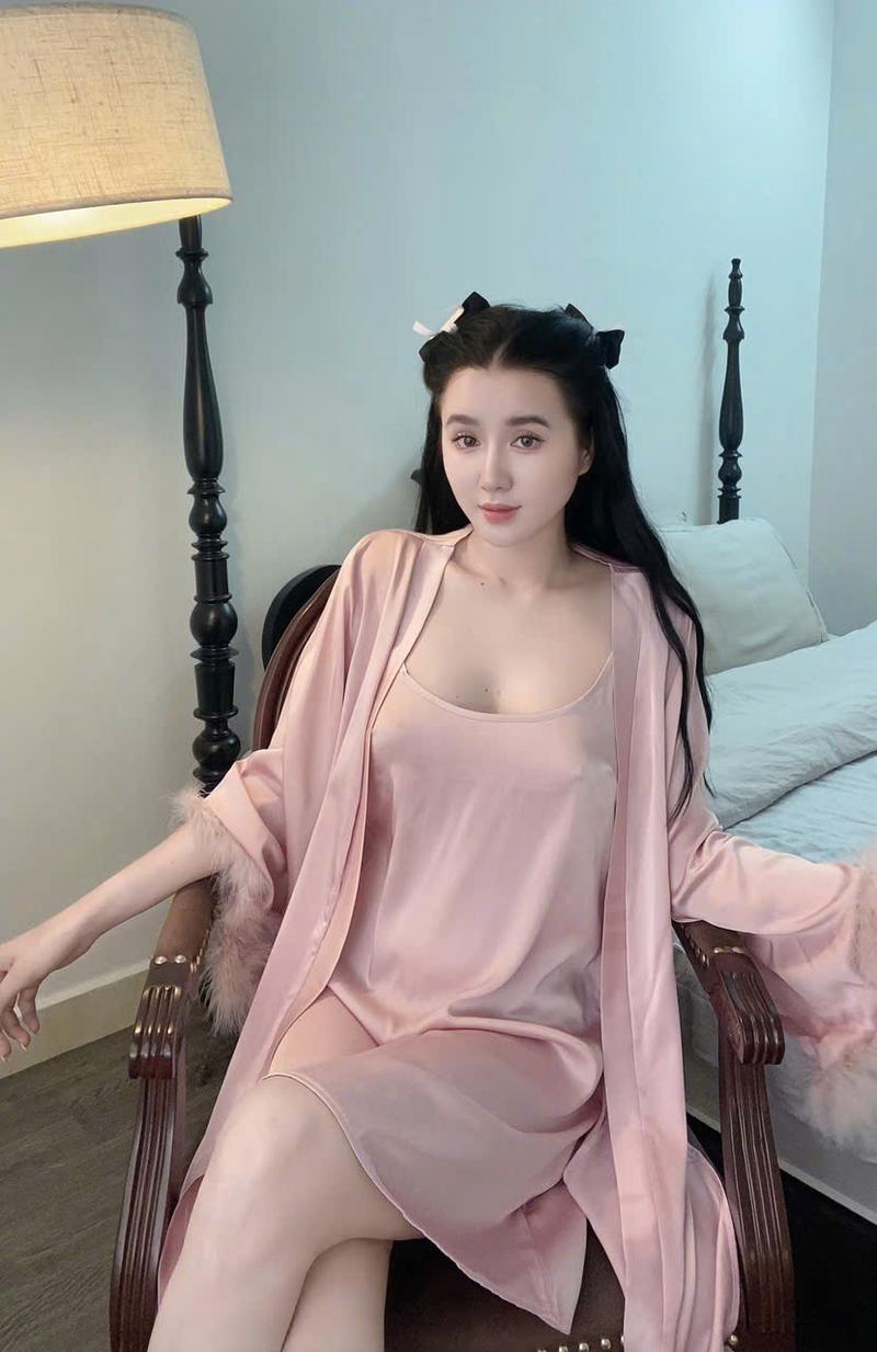 Product Introduction of Set Đầm Ngủ 2 Dây Kèm Áo Choàng Phối Lông Chất Lụa Latin Mềm Mịn Free Size 40-58kg Nữ Women 8