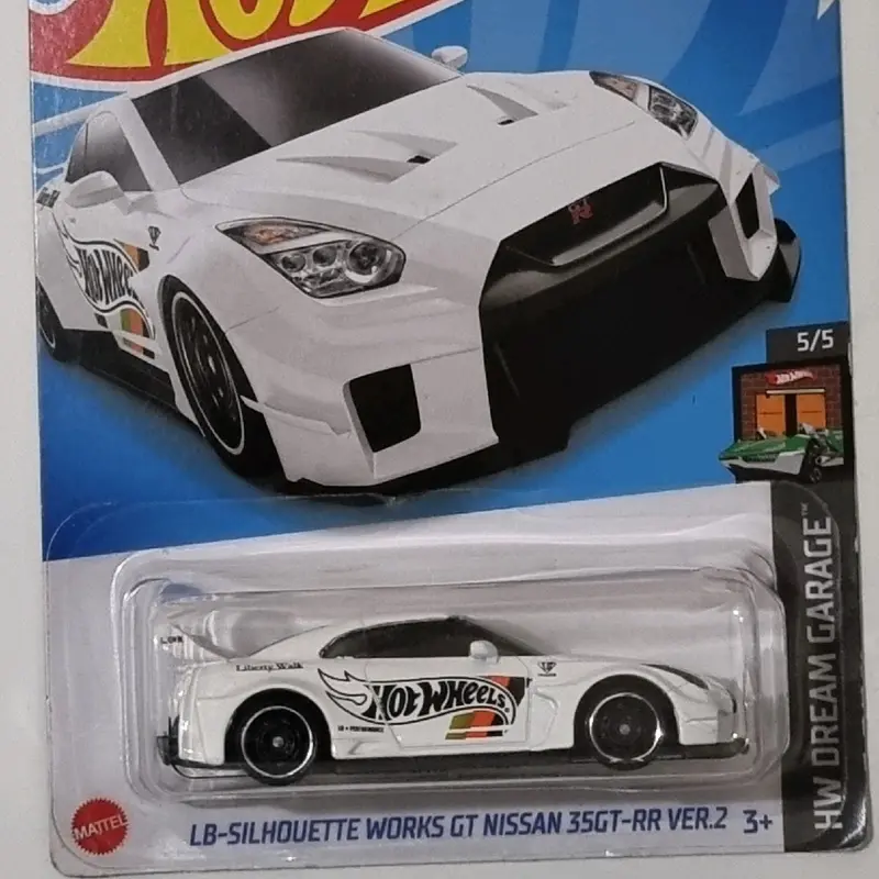 Hot Wheels LBWK Nissan 35GT ver 2 Putih free protector 0