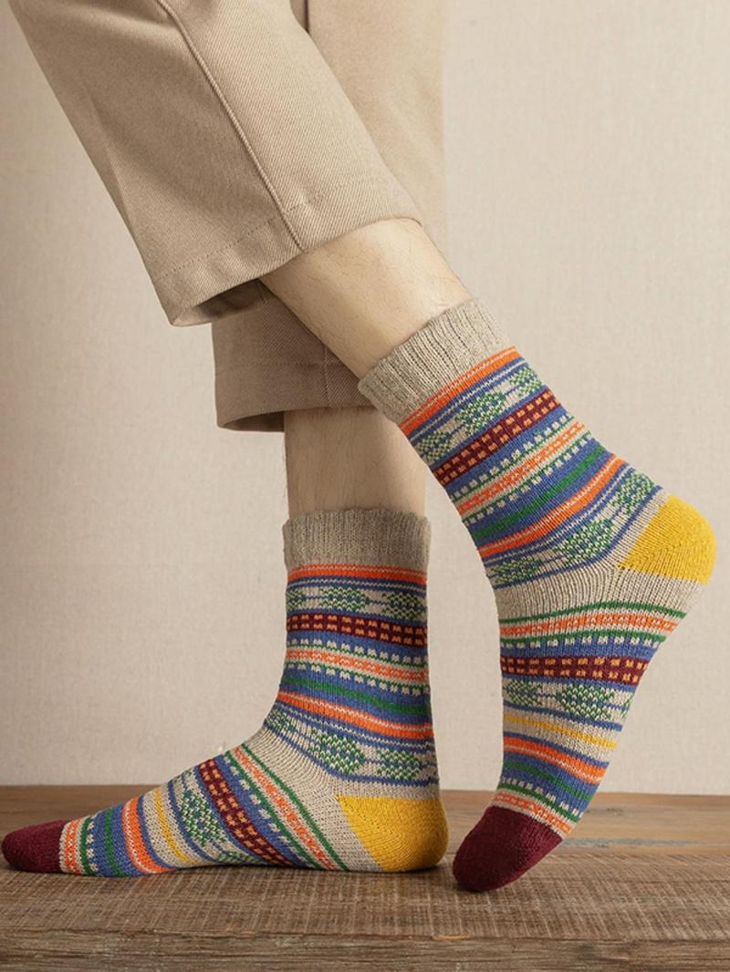 Product Introduction of Women's 5 Pairs Ethnic Pattern Crew Socks, Retro Style Comfortable Soft Warm Mid-calf Socks, Women's Socks For Fall & Winter 6