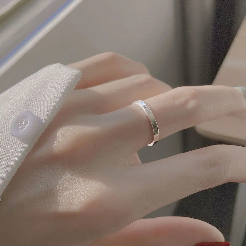 Plain Circle Smooth Ring for Women, Ins Style, Non-Fading, Minimalist, High-End Feel, Adjustable, Student Niche Design, Simple and Cool