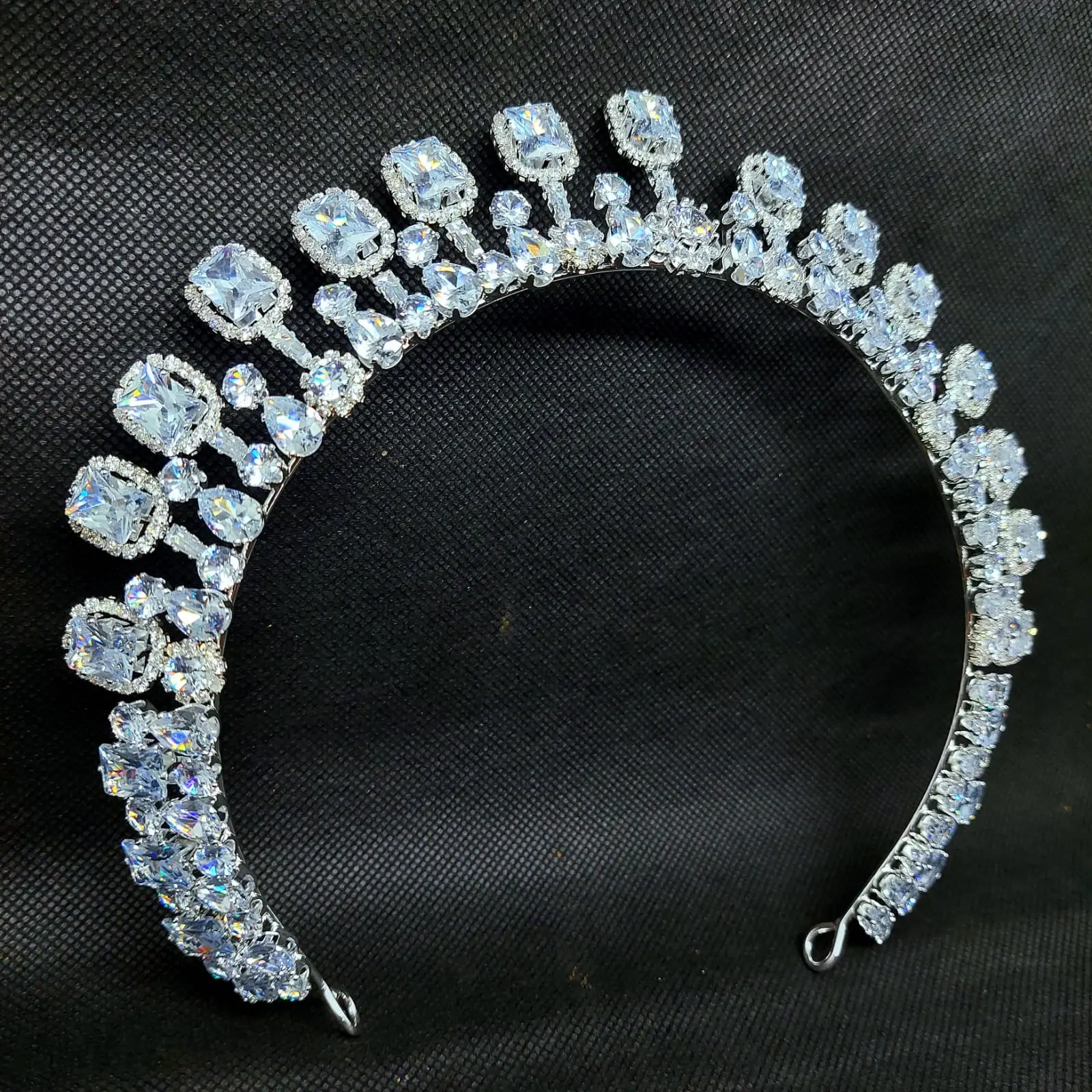 Mahkota Zircon Crystal - Mahkota Pengantin Premium Panjang Sampai Telinga