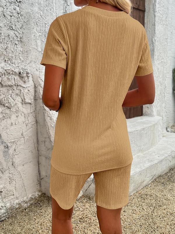 【Plus Size】 Women's Solid Tee & Shorts Two-piece Set, Casual Short Sleeve Crewneck T-shirt & Shorts for Summer, Ladies Clothes for Daily Wear, Womenswear 1