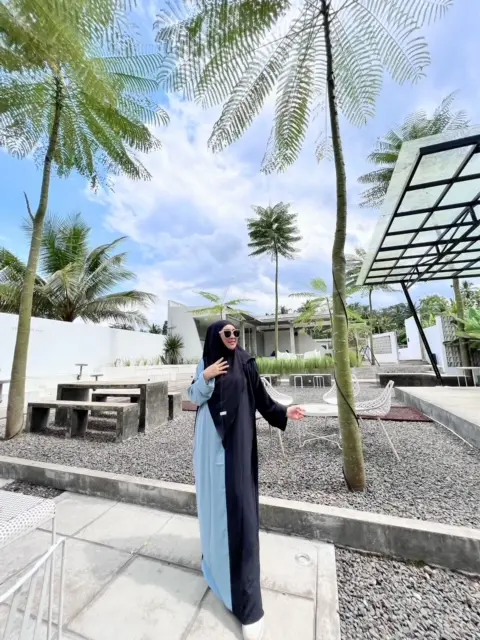 Gamis Abaya Nazira Crinkle Airflow Anti kusut anti lecek Syari Muslim Kombinasi Dress Wanita Simple Dewasa Remaja Mewah Motif Ibu Hitam 3