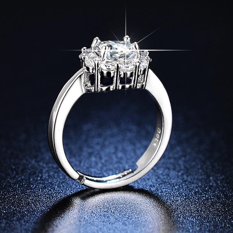 Product Introduction of Deluxe round bag premium super flash moissanite diamond ring ring purity rings bitcoin ring purity ring cincin amirah othman graff ring 17