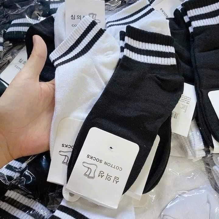 [Rẻ vô địch] SET 5 ĐÔI TẤT HÀN QUỐC SỌC ĐEN - TRẮNG CỔ NGẮN 1