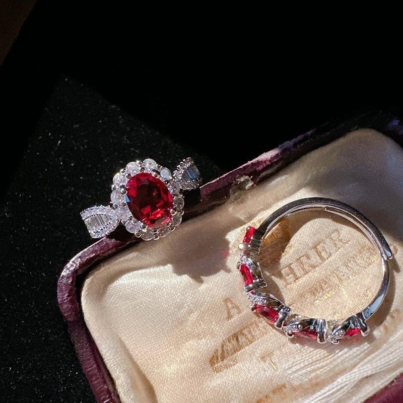 Product Introduction of Wine Stain Rose Egg-Shaped Gemstone Ring Farah 18K Gold Plating Rouge Magenta Zircon Cord for Braiding Ring Twin 11