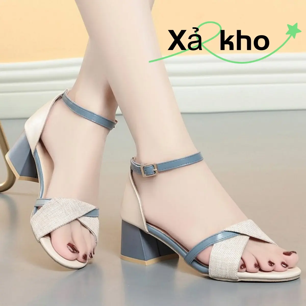 Giày sandal cao gót mũi nhọn ôm chân tôn dáng  Phong cách sang trọng pha thanh lịch 2025 chất liệu da thật phối hợp, đế chống trượt an toàn