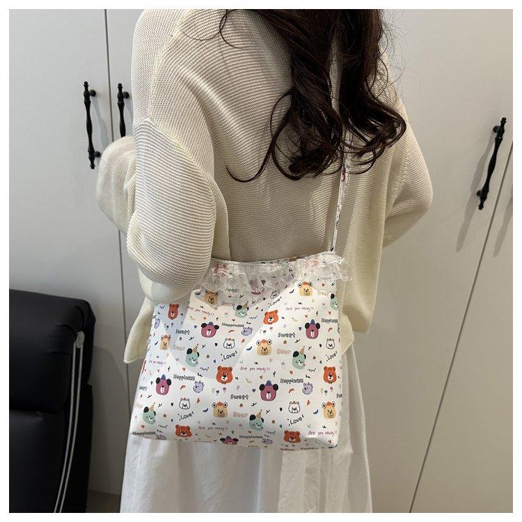 Product Introduction of Sewing Line Magnetic Snap Spring 2025 Women's Bag Shoulder Bag Personality Trend Large Capacity 18