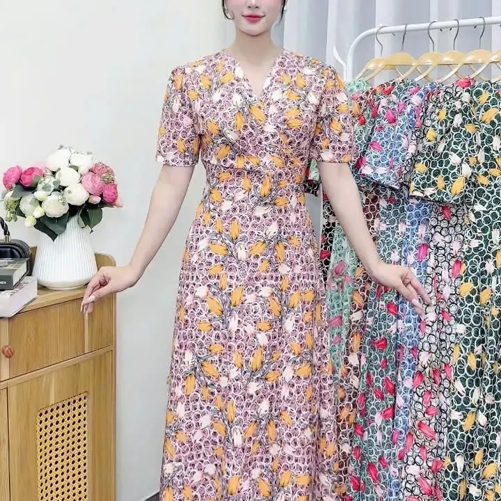 Váy lụa tay lỡ cho ngày Tết - Thương hiệu  Women 2