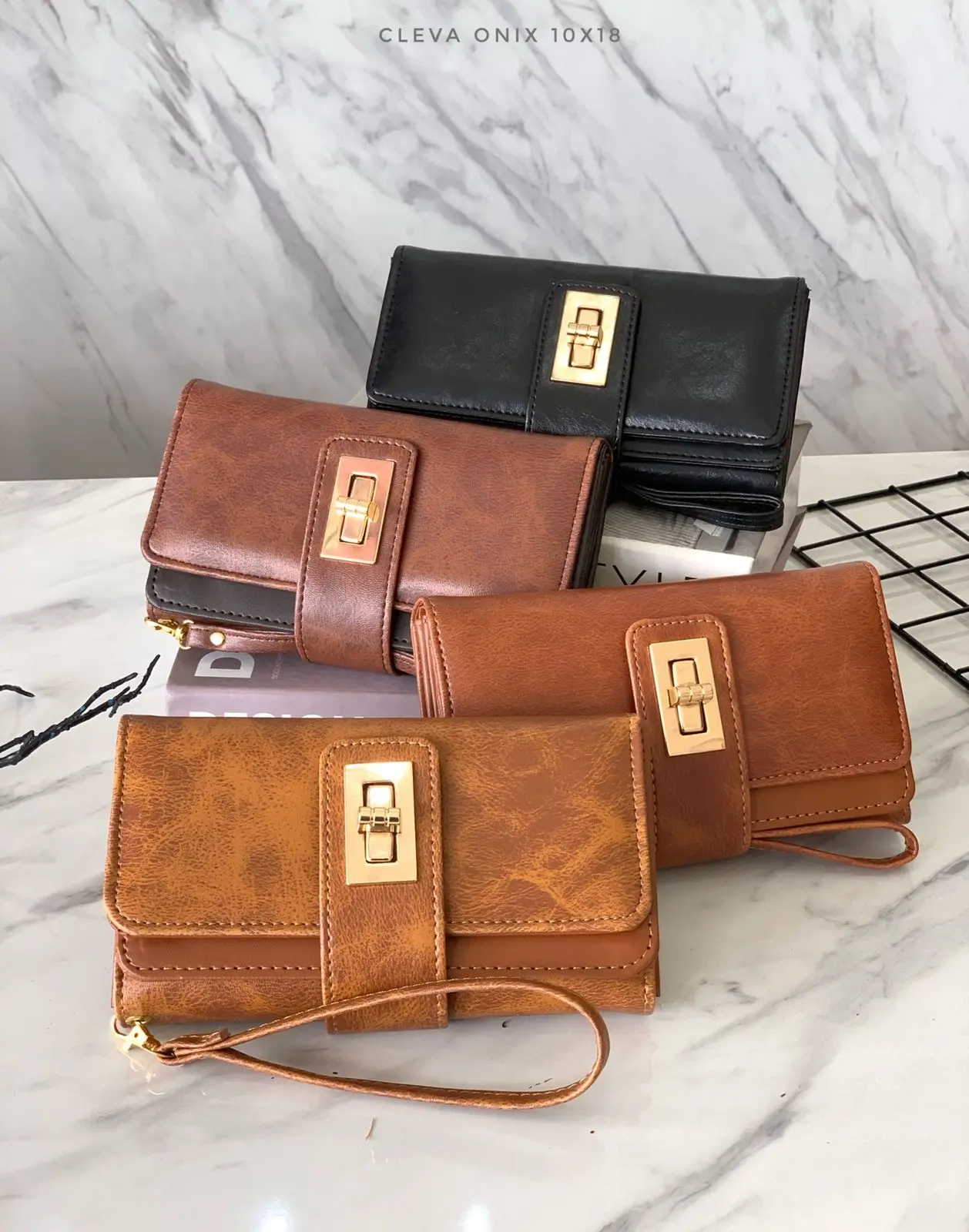 Dompet Wanita Cleva Polos Almond Kartu Cewek