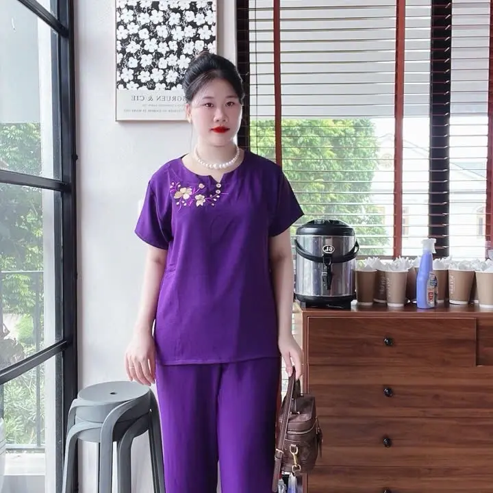 Bộ đũi tay cộc quần dài thêu hoa dành tặng bà và mẹ,chất đũi mát mềm,set Áo Nữ Voi 2