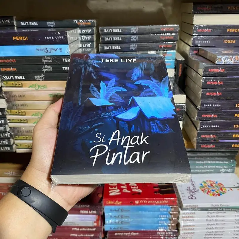 Buku Novel Si Anak Pintar - Best Seller Soft Cover Psychology 2