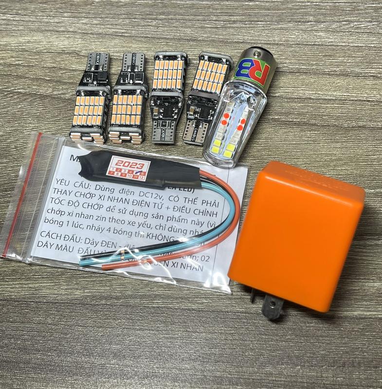 [COMBO 4 BÓNG LED T15+ 1 CỤC CHỚP + 1 HẬU AUDI PLUS+ 1 MẠCH HAZARD] LẮP XINHAN, BÁO RẼ XE Satria, Raide, EX 135, Winer v1, Wave @, Blade, Dream, Sirius, Jupiter, Super cup, A@, Vision, Sh mode, SH nhập...#RB#T15#HAZARD#