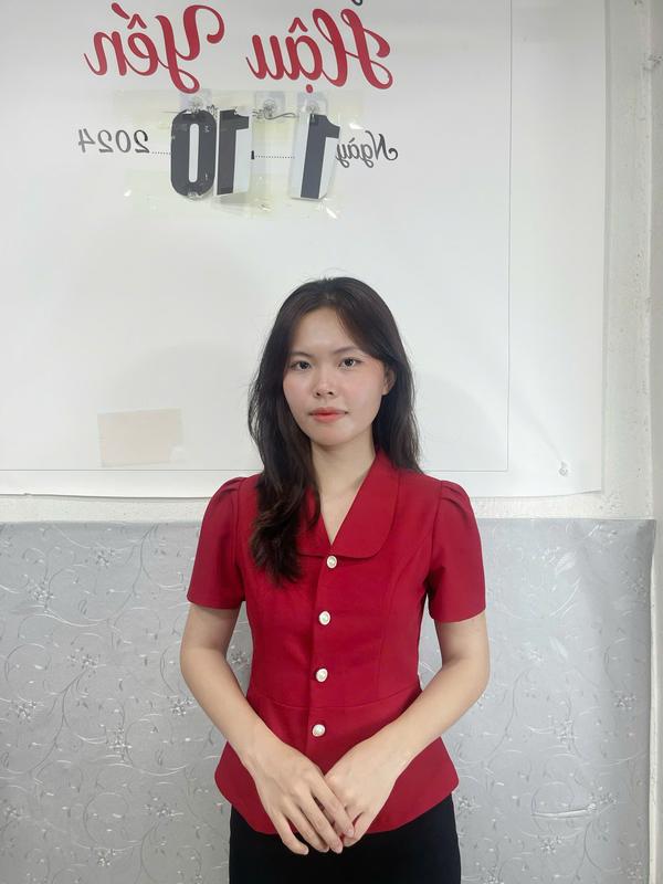 Áo thiết kế Nhà May Hậu Yến v16 chất có độ co giãn nhẹ