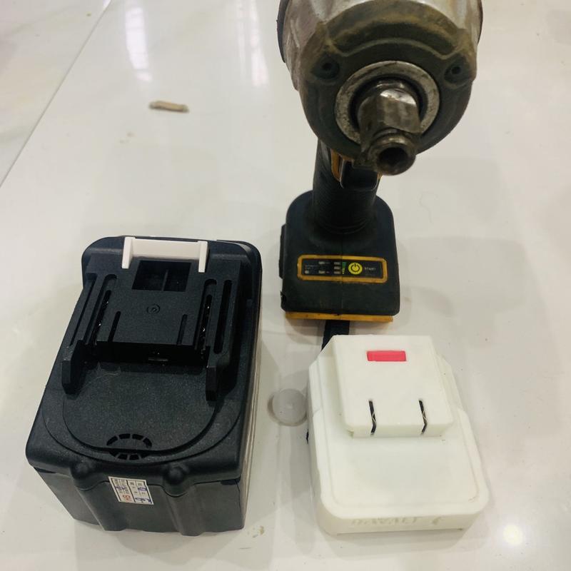 Đế Chuyển Pin Makita Sang Máy Dewalt Makita F 2