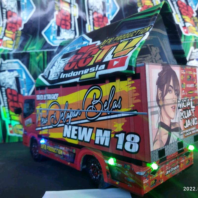 Miniatur Truk Oleng Wahyu Abadi Triplek dengan Roda Kayu Solid Bubut Cetak Bundar - Led, Toy, Bak, Lampu 1