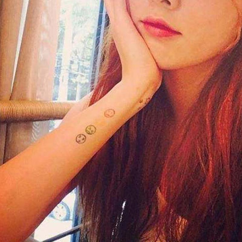 Product Introduction of 1sheet Hyuna Tattoo Patch Colorful Smiley Face Tattoo Stickers Waterproof Colorfast Long Time South Korean Entertainment 27