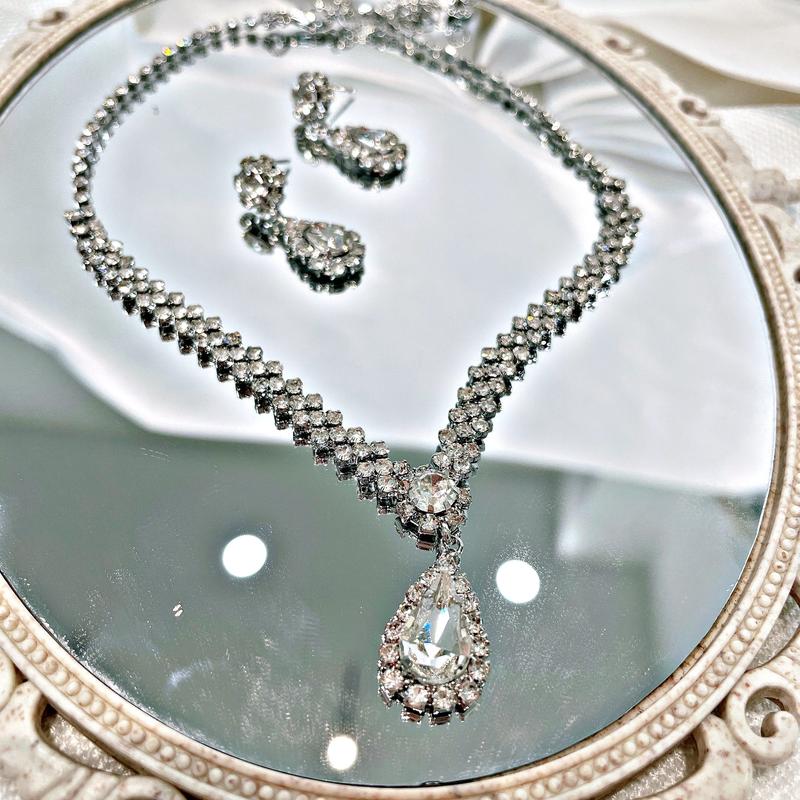 Product Introduction of NHANHO Bộ Phụ Kiện Vòng Cổ Hoa Tai Cô Dâu FENCYY Women 1