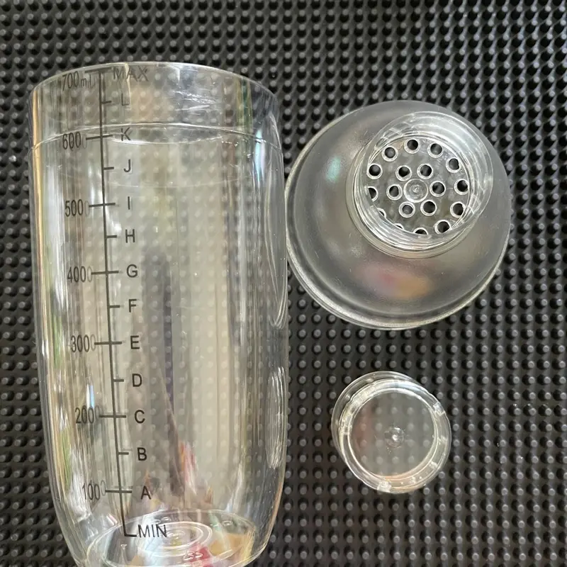 Dụng cụ lắc trà , cà phê 700ml 1