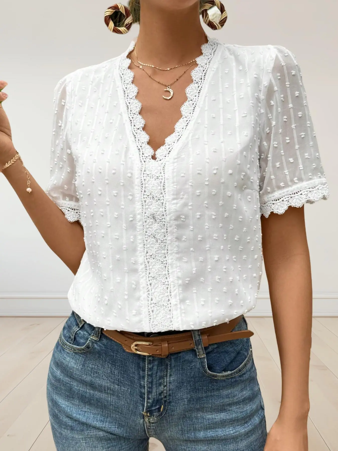 Women's Contrast Lace Sheer V Neck Blouse, Elegant Casual Short Sleeve Top for Daily Outdoor Wear, Ladies Clothes for All Seasons