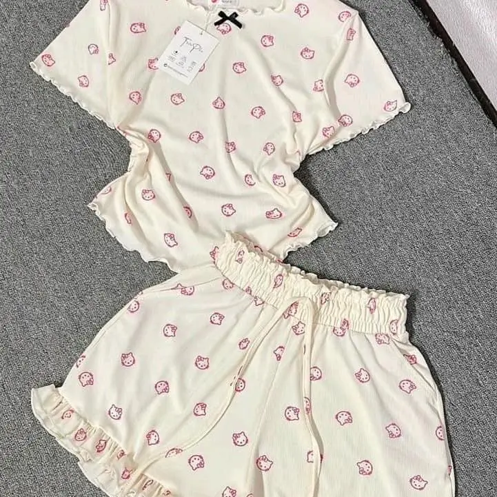 (Mua 1 tặng 5)80.737 SET BỘ ĐỒ ÁO TAY NGẮN VIỀN LAY BÈO IN MÈO KITTY QUẦN ĐÙI XÒE. thun gân tăm lạnh Nữ Women Top 1