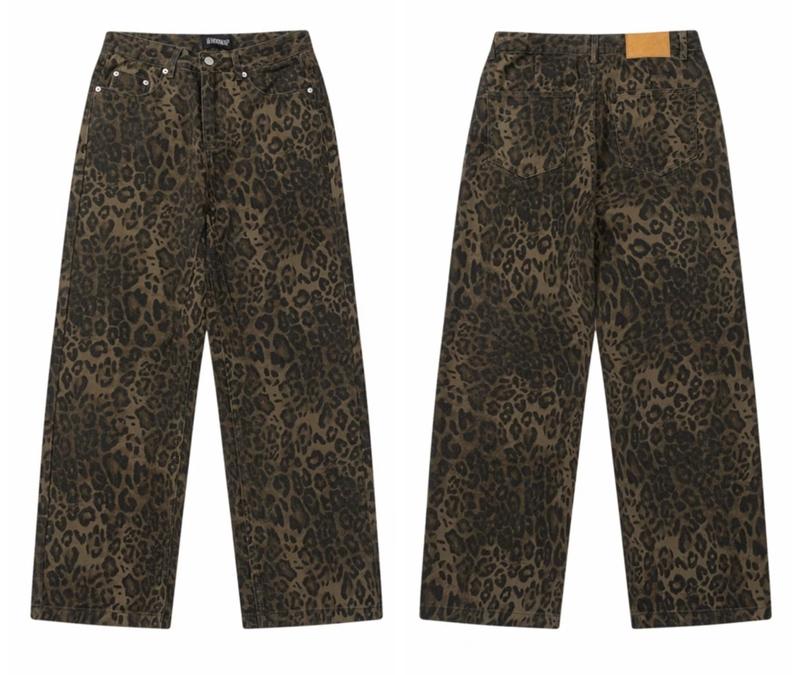 Product Introduction of 2025 New Vintage American Style Leopard Print Jeans - Loose Straight Leg Unisex Retro Pants | Trendy Casual Streetwear for Men & Women 3
