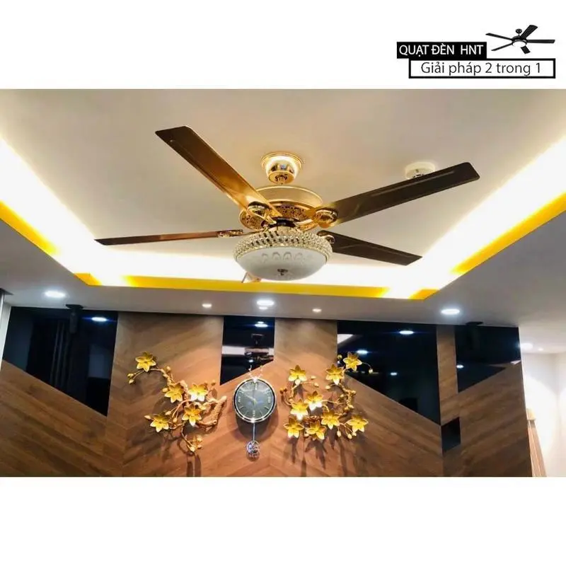 Quạt Trần Đèn gắn pha lê  , Sải Cánh 1m32, Công Suất 40w Chạy Êm Ái Với 6 Chế Độ Gió  Và 3 Chế Độ Ánh Sáng 3
