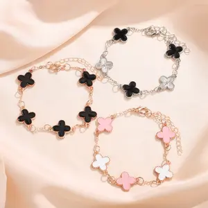 Gelang Titanium Wanita Gelang Tangan Couple Beruntung Empat Daun Semanggi Aksesoris Wanita