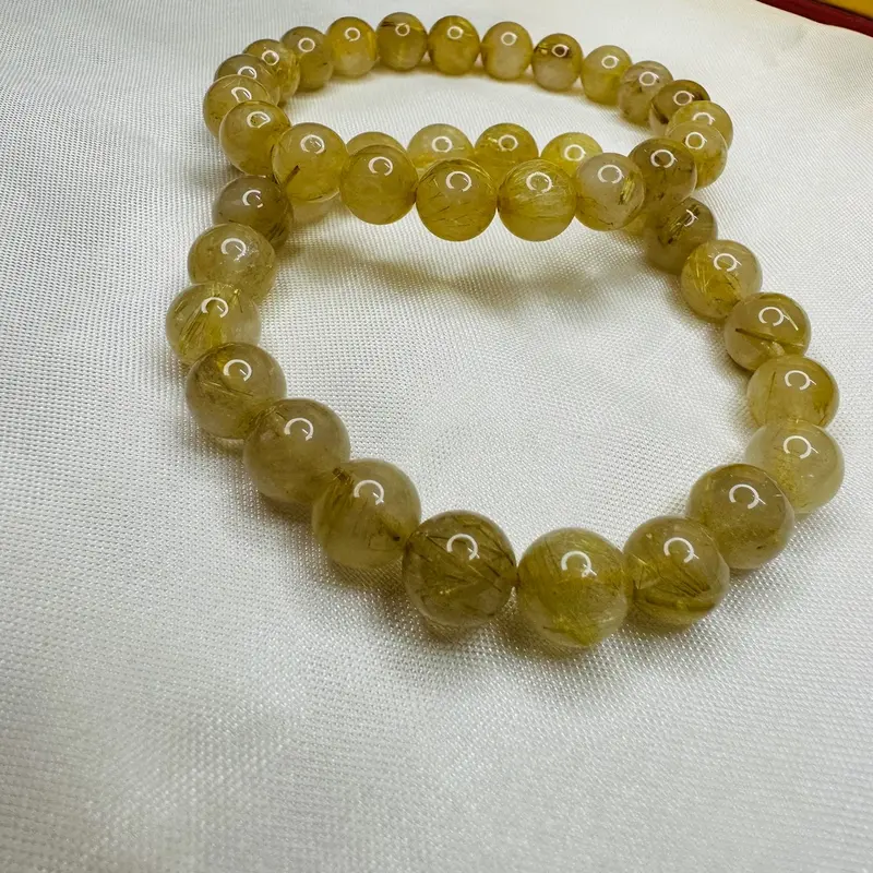 Vòng tay vàng mang lại vẻ đẹo và sang trọng 3